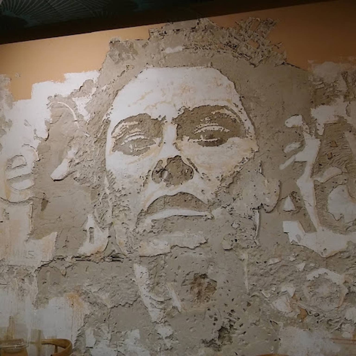 Alexandre Farto aka Vhils Lobo Lopez